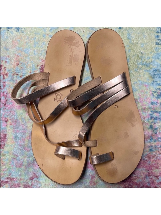 The Unbranded Brand Shoes - Women's Metallic Rose Multi-Strap Leather Sandals
